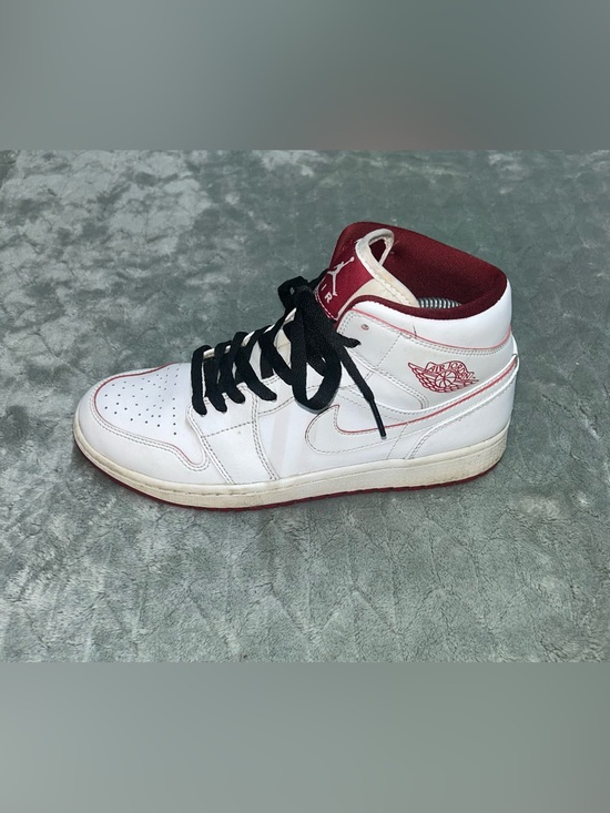 Air Jordan 1 Retro Mid White Gym Red Men’s Size 8.5 main image 10